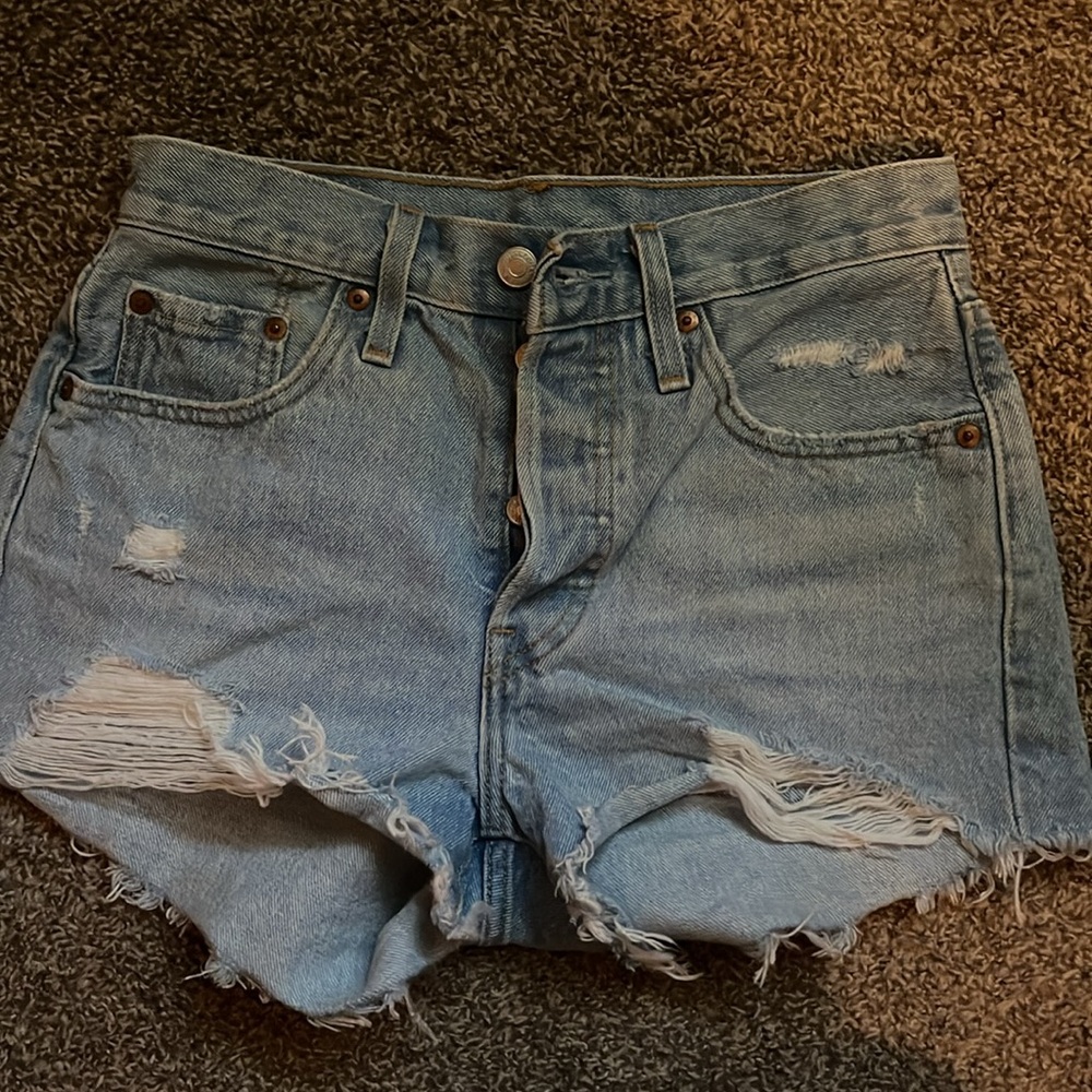 Women’s Levi’s 501 High Waisted Jean Short Size 25